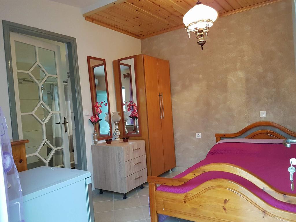 Sunny Holiday Home Kalamata Exterior foto